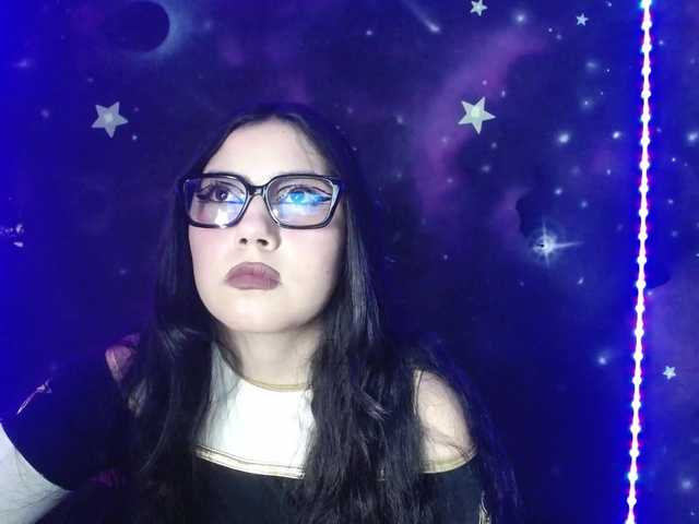 DaisyMoon8 live cam on BongaCams