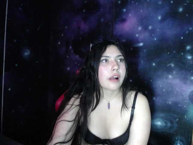 DaisyMoon8 live cam on BongaCams