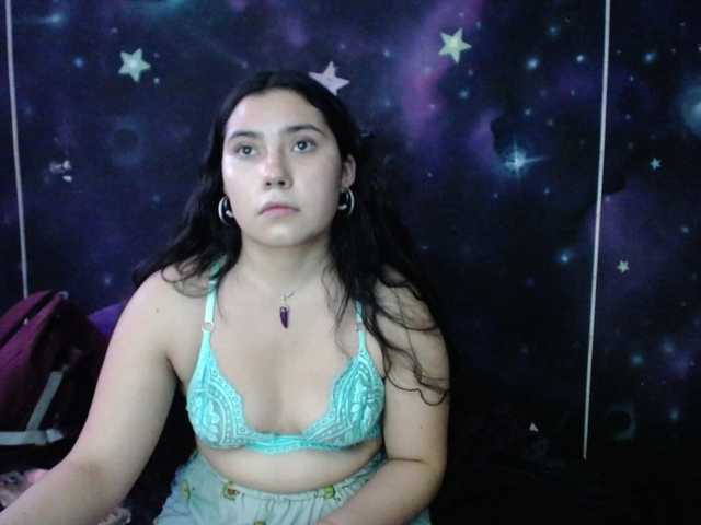 DaisyMoon8 live cam on BongaCams