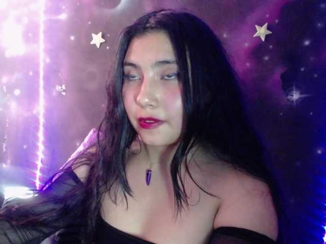 DaisyMoon8 live cam on BongaCams