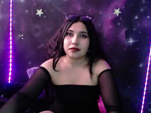 DaisyMoon8 live cam on BongaCams