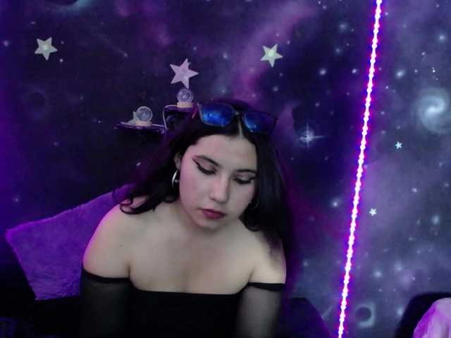 DaisyMoon8 live cam on BongaCams