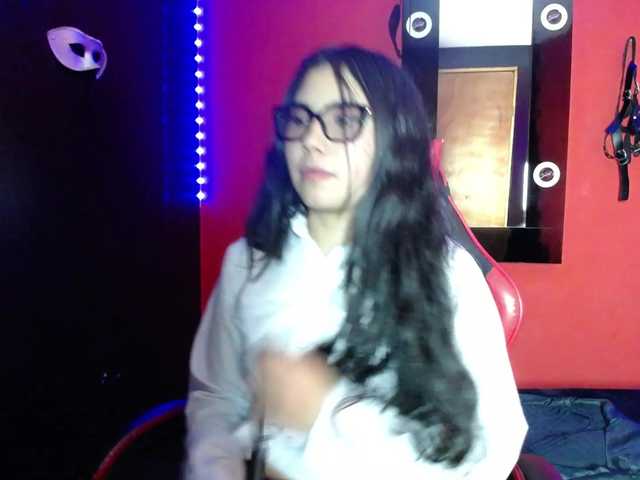 DaisyMoon8 live cam on BongaCams