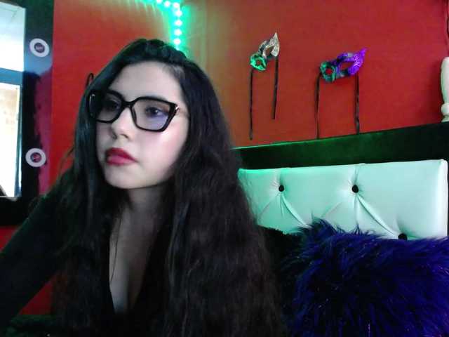 DaisyMoon8 live cam on BongaCams