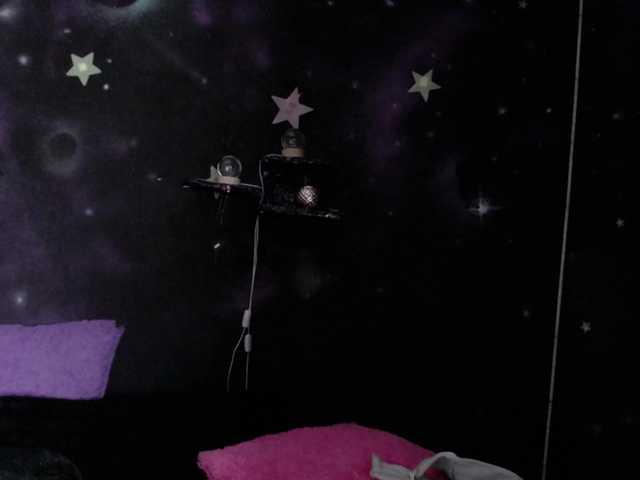 DaisyMoon8 live cam on BongaCams