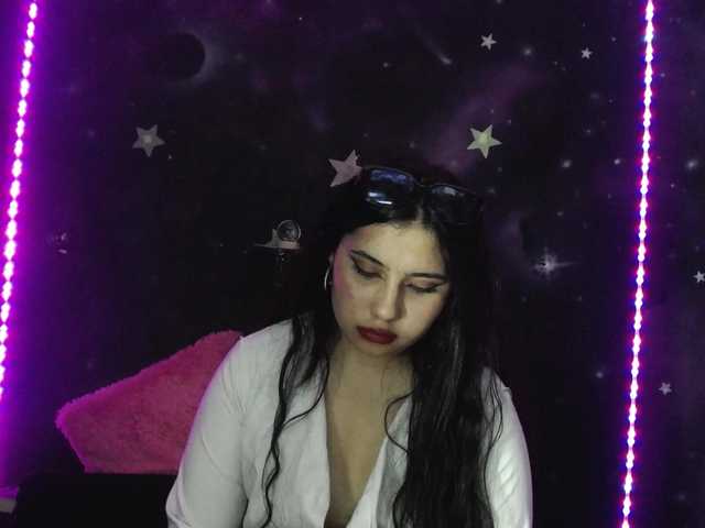 DaisyMoon8 live cam on BongaCams