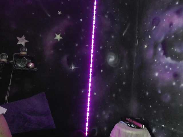 DaisyMoon8 live cam on BongaCams