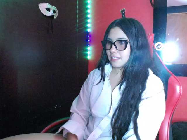 DaisyMoon8 live cam on BongaCams