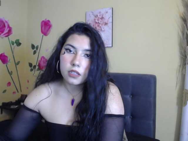 DaisyMoon8 live cam on BongaCams