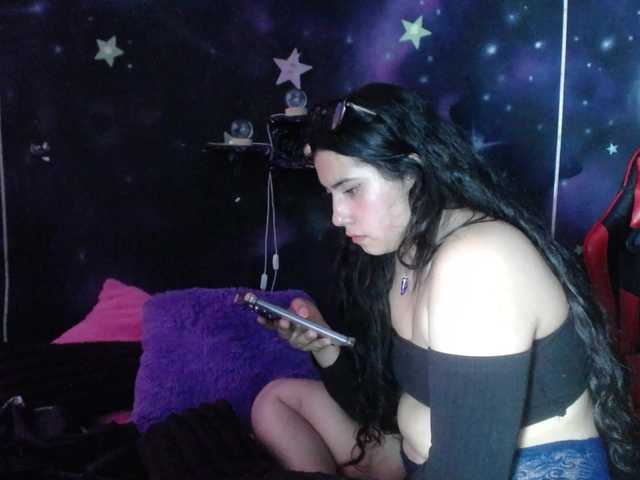DaisyMoon8 live cam on BongaCams