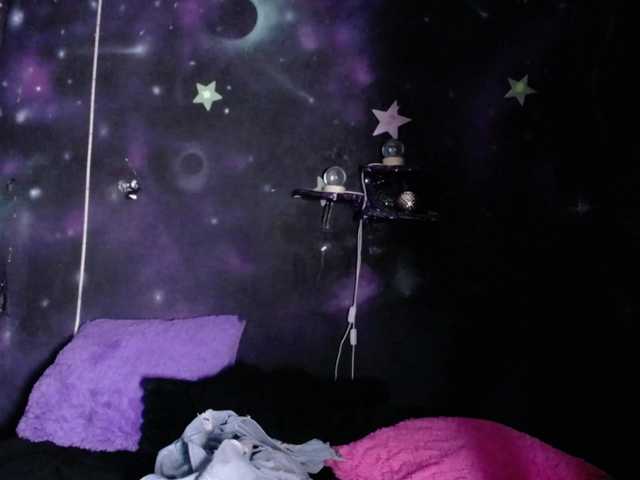 DaisyMoon8 live cam on BongaCams