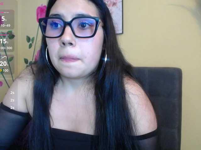 DaisyMoon8 live cam on BongaCams