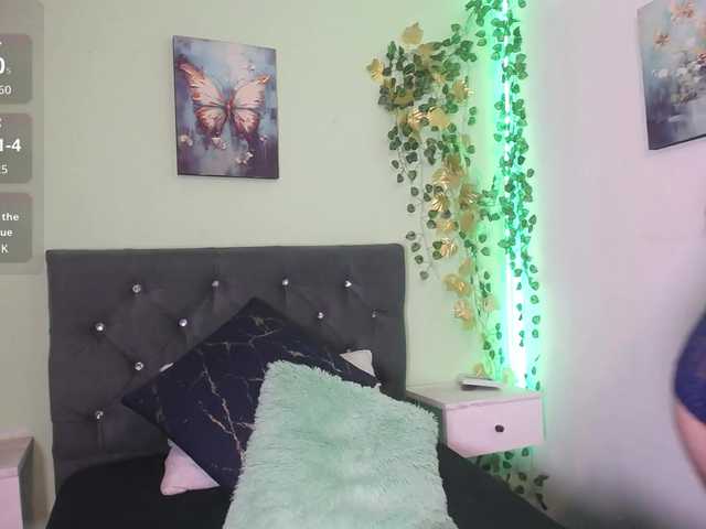 DaisyMoon8 live cam on BongaCams