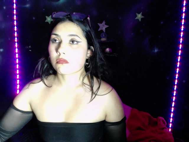 DaisyMoon8 live cam on BongaCams