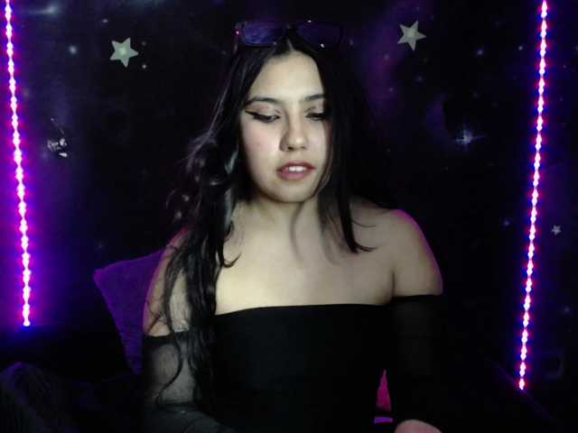 DaisyMoon8 live cam on BongaCams