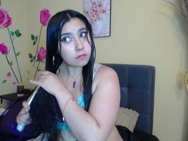 DaisyMoon8 live cam on BongaCams