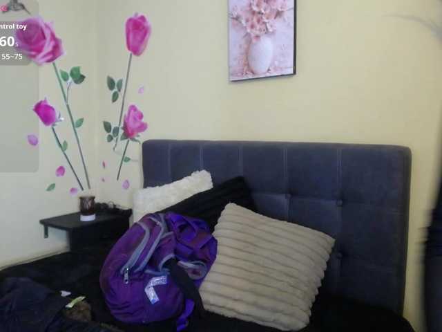 DaisyMoon8 live cam on BongaCams