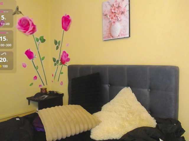 DaisyMoon8 live cam on BongaCams