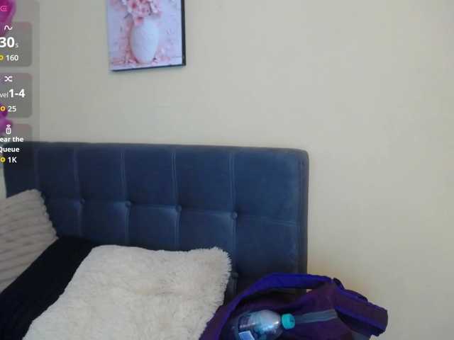 DaisyMoon8 live cam on BongaCams