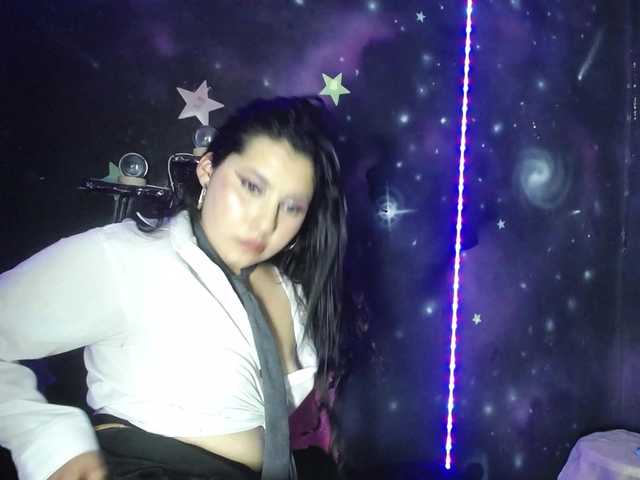 DaisyMoon8 live cam on BongaCams