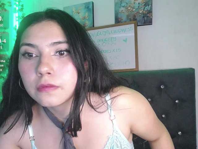 DaisyMoon8 live cam on BongaCams