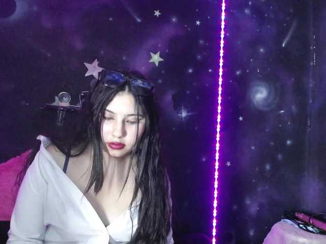 DaisyMoon8 live cam on BongaCams