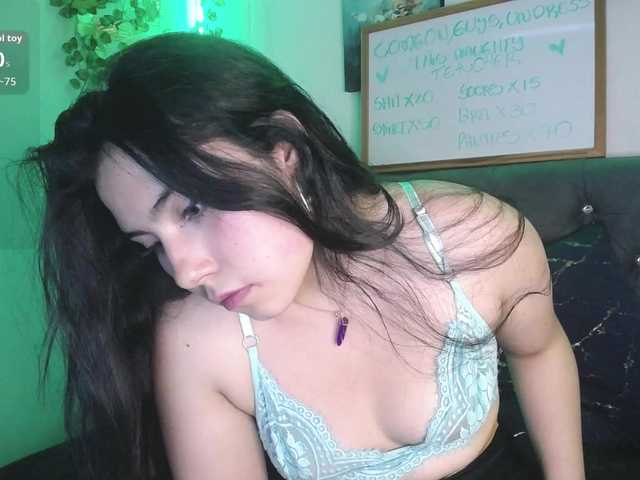 DaisyMoon8 live cam on BongaCams