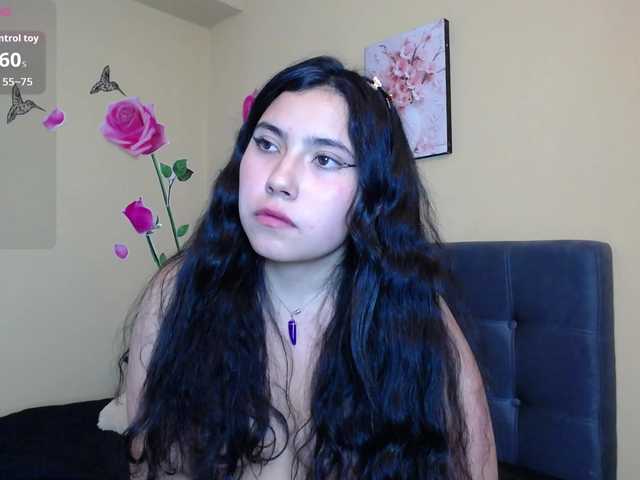 DaisyMoon8 live cam on BongaCams
