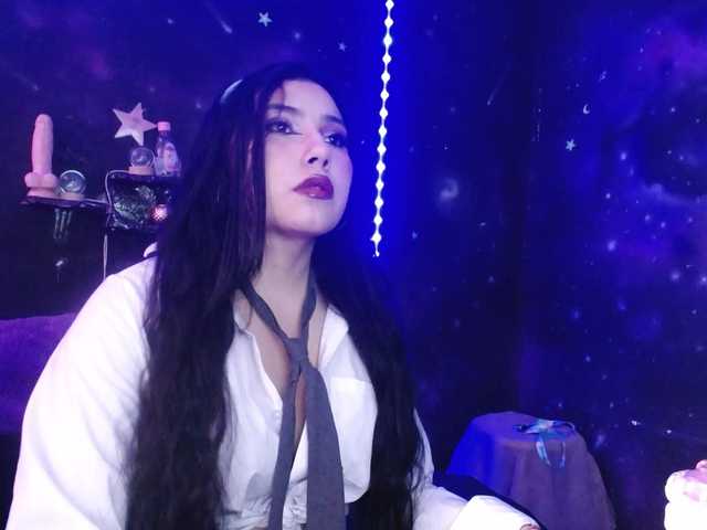 DaisyMoon8 live cam on BongaCams