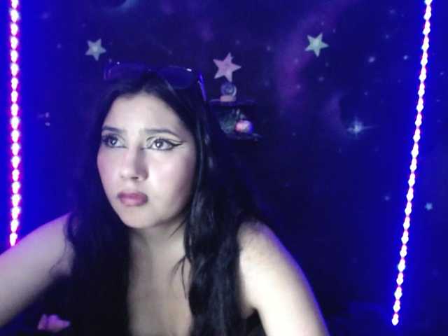DaisyMoon8 live cam on BongaCams