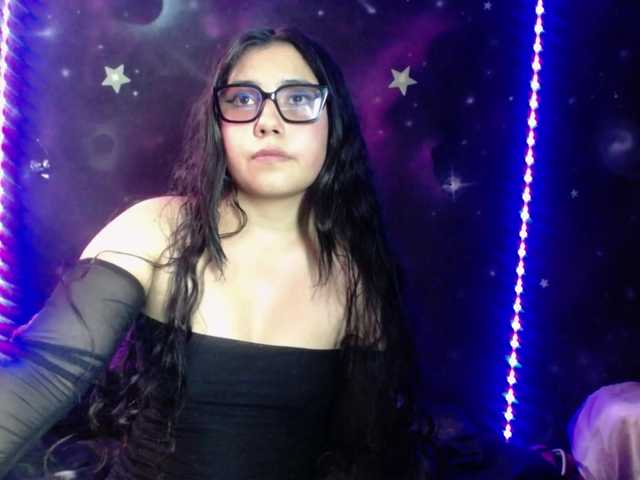 DaisyMoon8 live cam on BongaCams