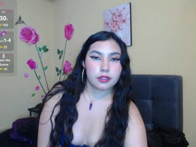 DaisyMoon8 live cam on BongaCams