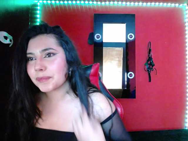 DaisyMoon8 live cam on BongaCams