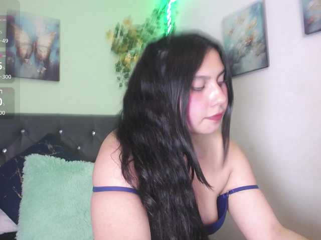 DaisyMoon8 live cam on BongaCams