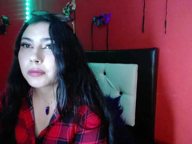 DaisyMoon8 live cam on BongaCams