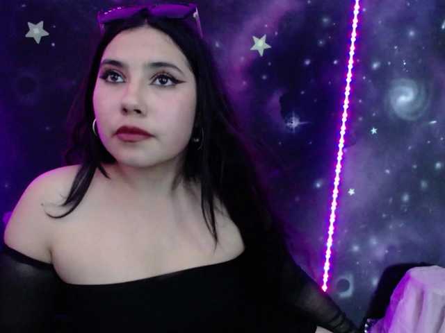 DaisyMoon8 live cam on BongaCams