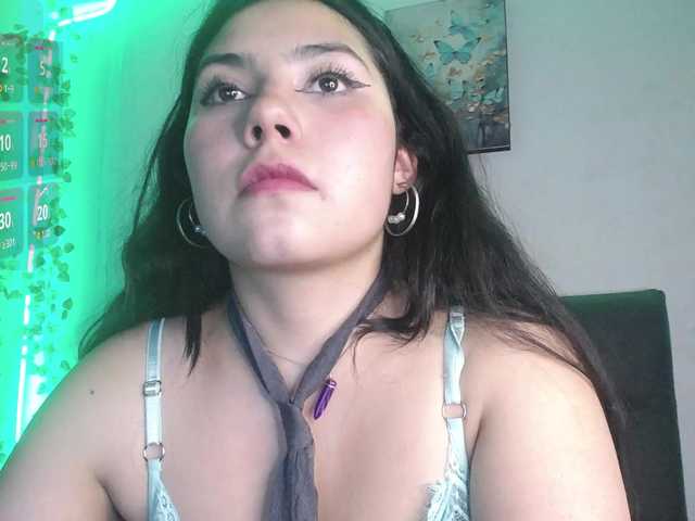 DaisyMoon8 live cam on BongaCams