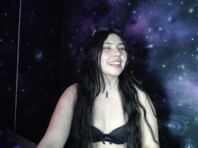 DaisyMoon8 live cam on BongaCams