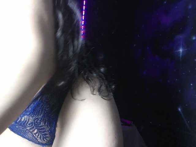 DaisyMoon8 live cam on BongaCams