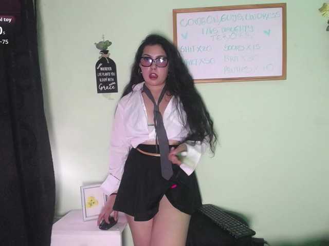 DaisyMoon8 live cam on BongaCams