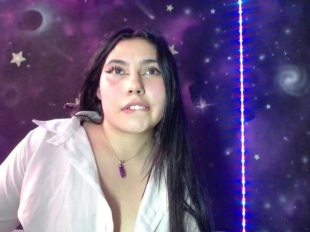 DaisyMoon8 live cam on BongaCams