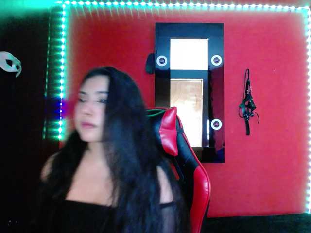 DaisyMoon8 live cam on BongaCams