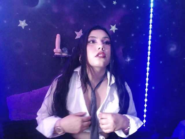 DaisyMoon8 live cam on BongaCams