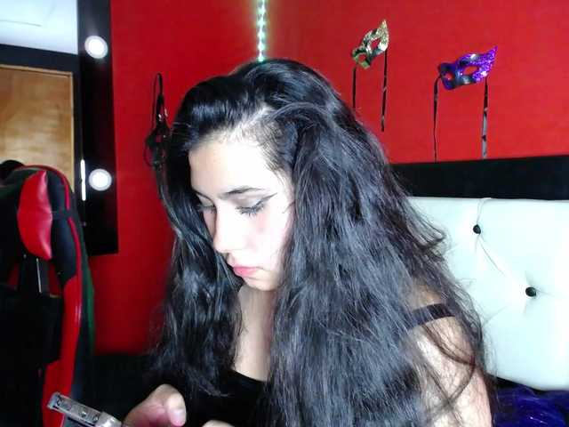 DaisyMoon8 live cam on BongaCams