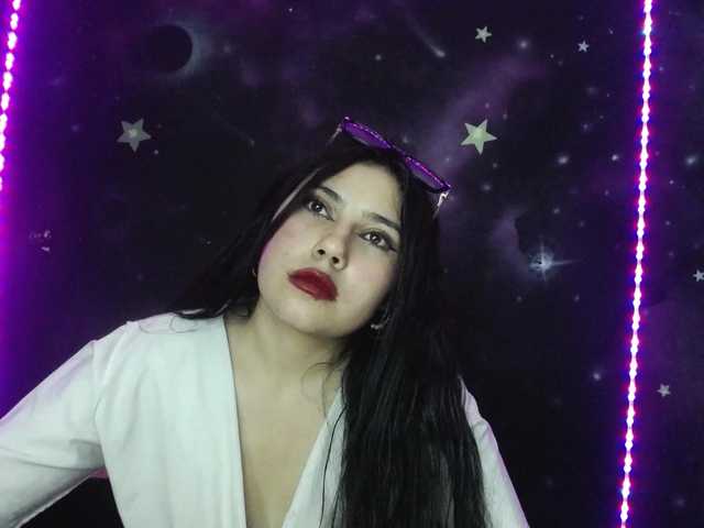 DaisyMoon8 live cam on BongaCams