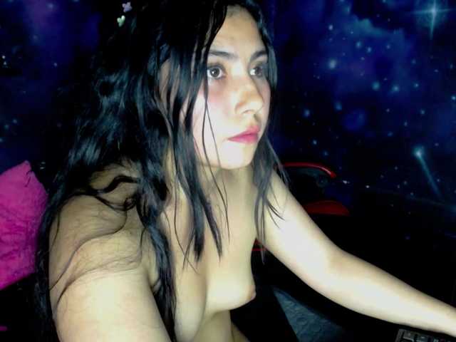 DaisyMoon8 live cam on BongaCams