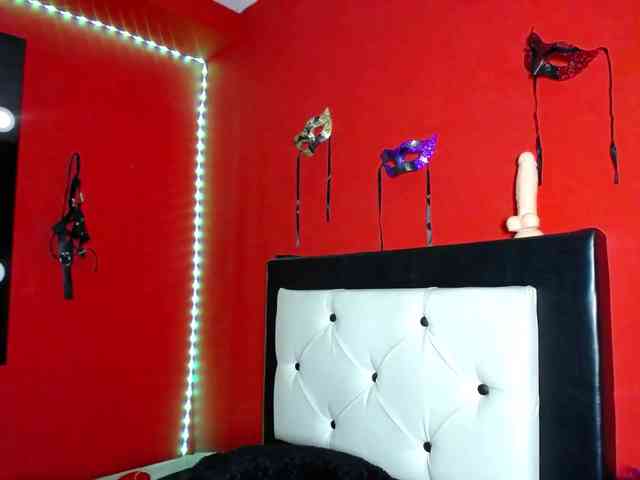 Daisymoon8's cam show statistics and live stream