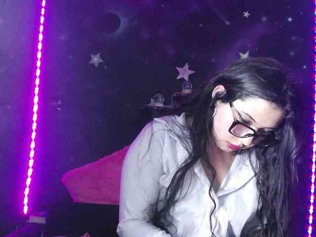 daisymoon8's live room