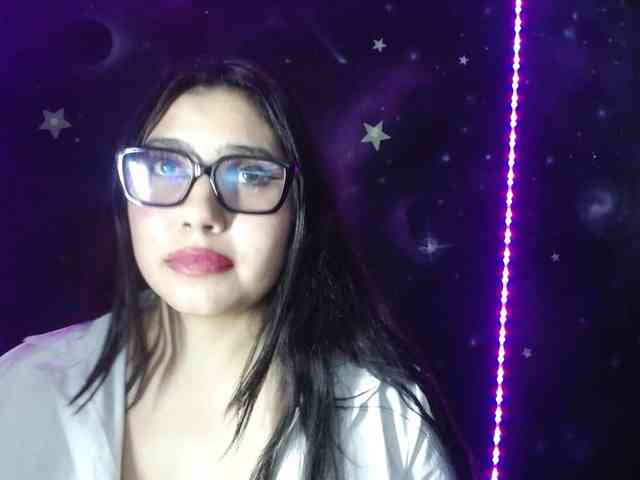 daisymoon8's live room