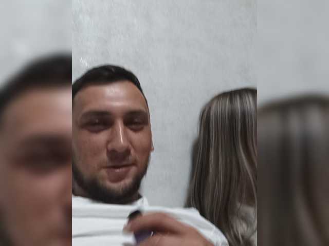LOVELYTWINS live cam on BongaCams